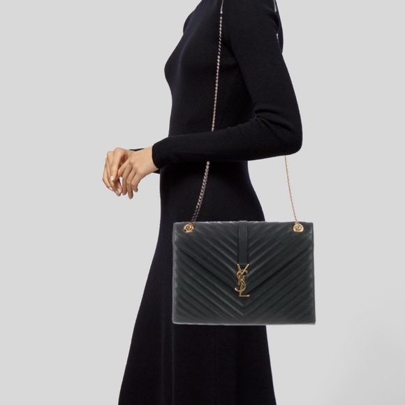 Saint Laurent Black Shoulder Bag with Gold Hardware and Quilted Leather - Picture 8 of 8